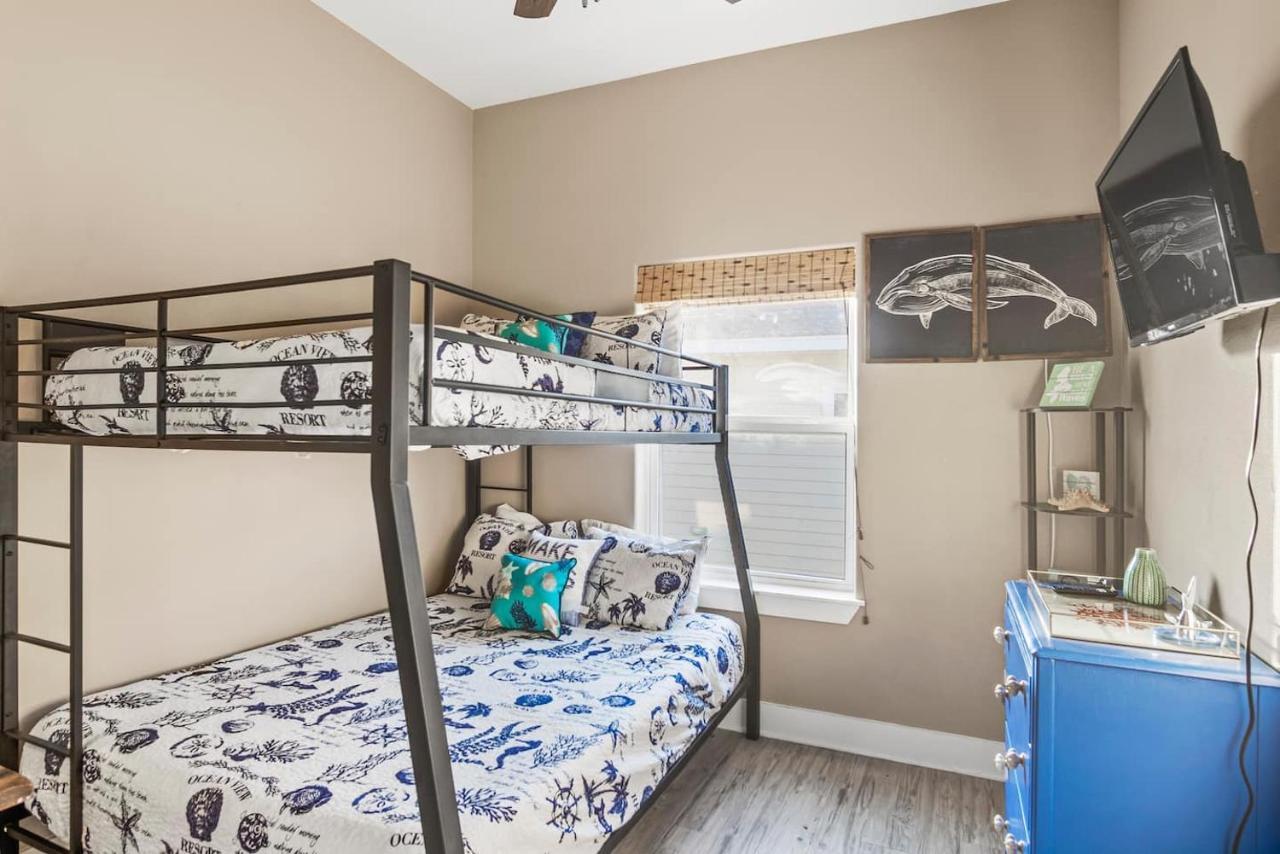 New 5 Bdrm W/Pool, Observation Deck Walk To Beach! Port Aransas Exterior foto